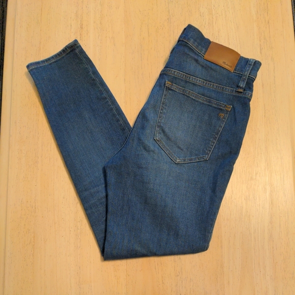 Madewell 9" High-Rise Skinny Crop Jeans in Delmar Wash 27 - Picture 3 of 8